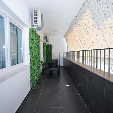 Miku Apartment -Outstanding Apartment At Taiwan Tirana Exteriér fotografie