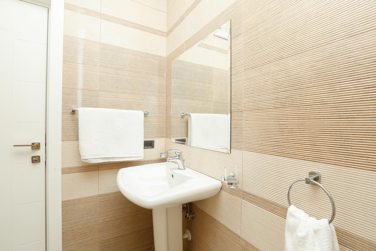 Miku Apartment -Outstanding Apartment At Taiwan Tirana Exteriér fotografie